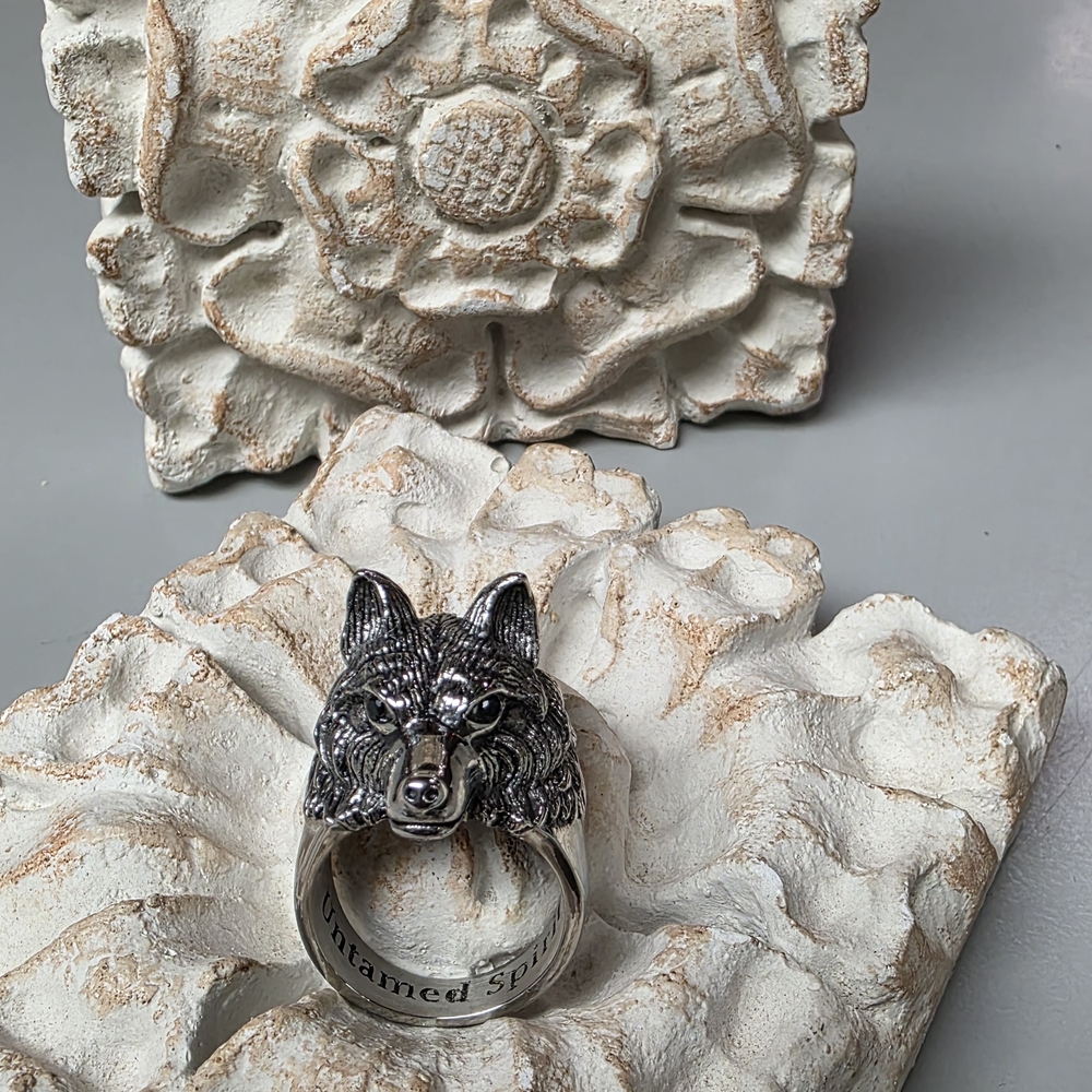 Silver Wolf Ring - image 4